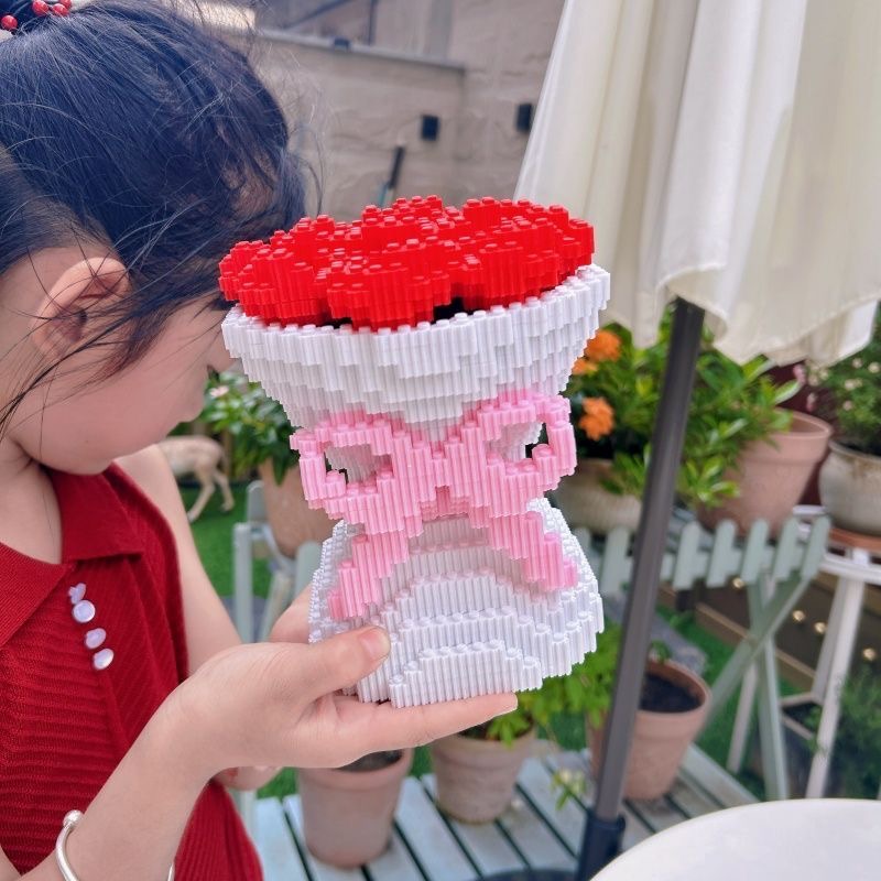 Red Rose Bundle Building Block - Desk Setup Gear recension och pris