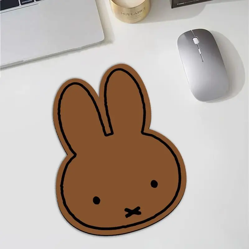 Kawaii Miffy Rabbit Shaped Mou - Desk Setup Cozy recension och pris
