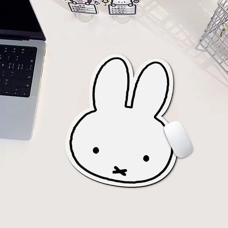 Kawaii Miffy Rabbit Shaped Mou - Desk Setup Cozy recension och pris